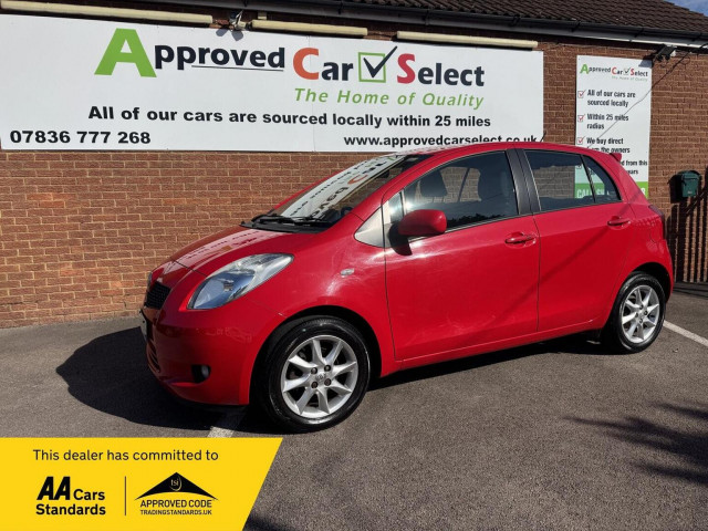 TOYOTA YARIS 1.3 VVT-i SR 5dr