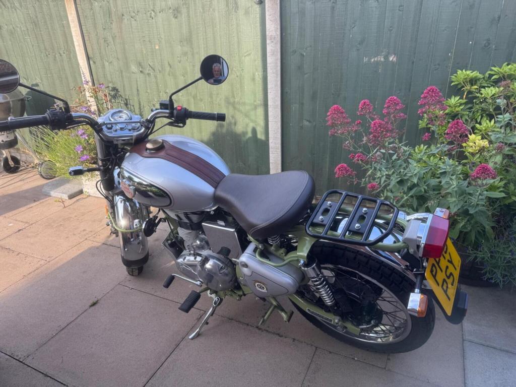 ROYAL ENFIELD BULLET