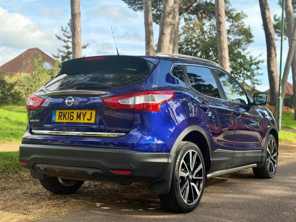 NISSAN QASHQAI