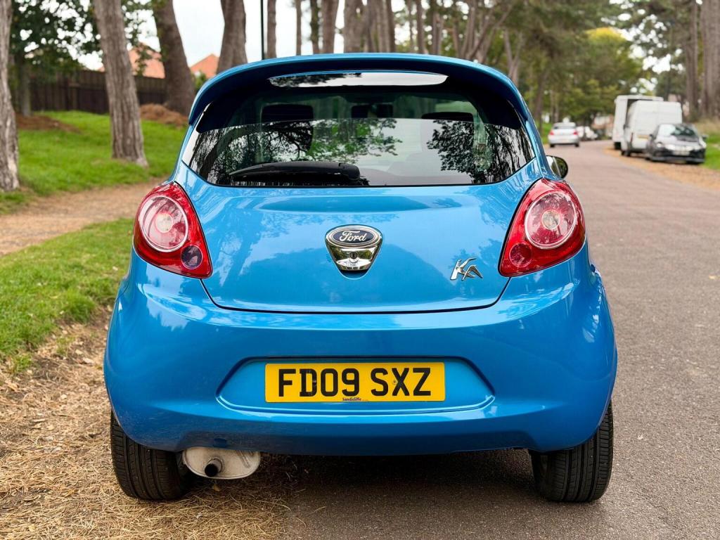 FORD KA