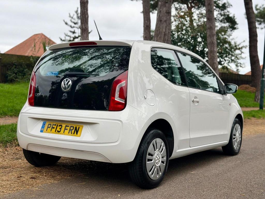 VOLKSWAGEN UP