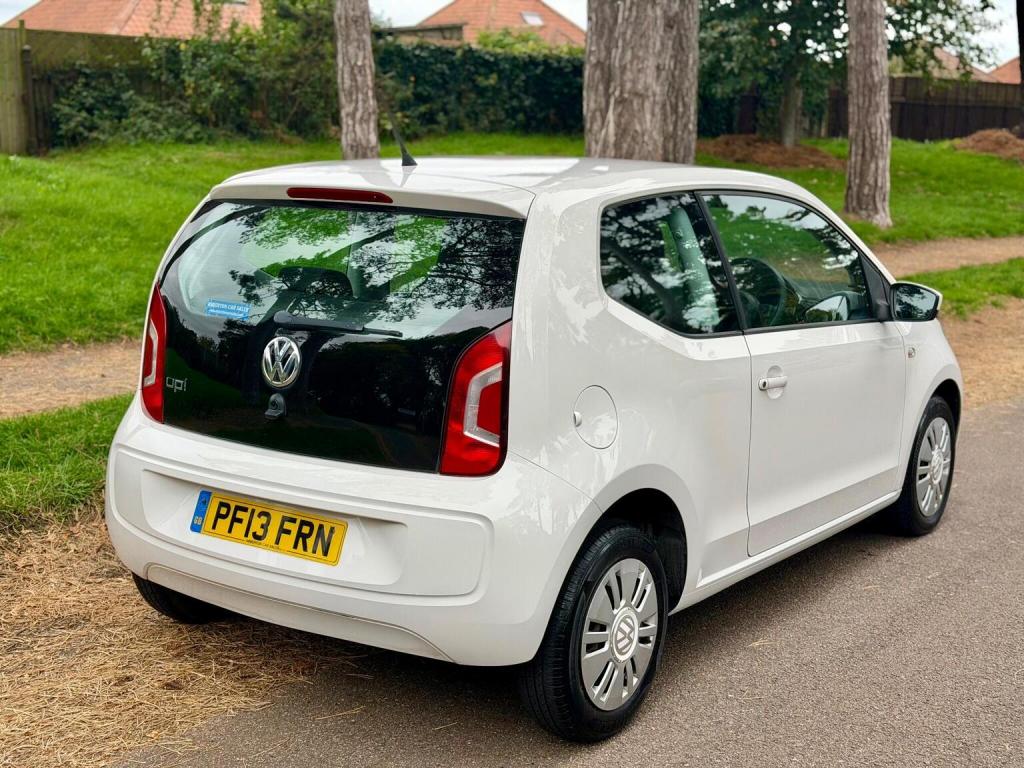 VOLKSWAGEN UP