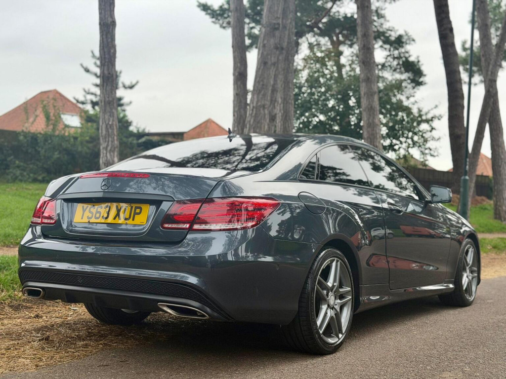 MERCEDES-BENZ E CLASS