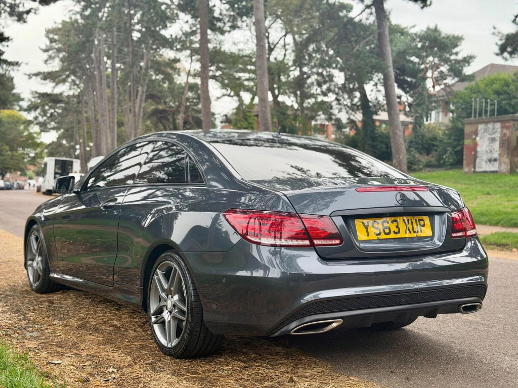 MERCEDES-BENZ E CLASS