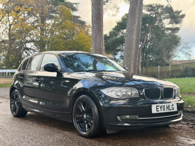 BMW 1 SERIES