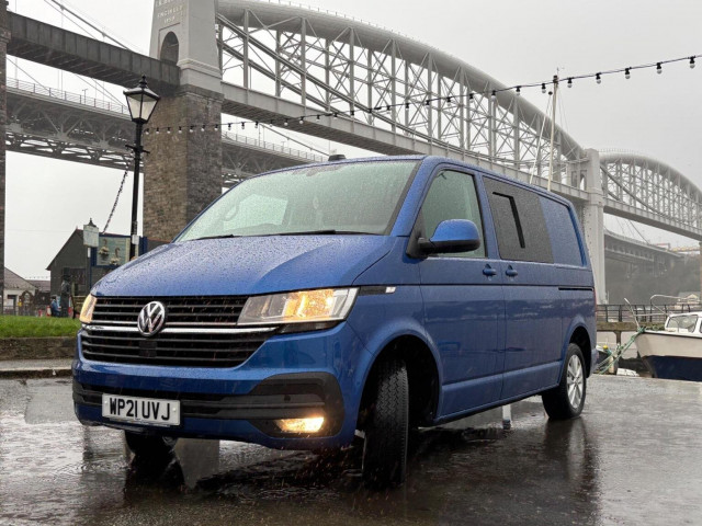 VOLKSWAGEN TRANSPORTER