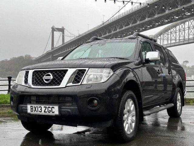 NISSAN NAVARA