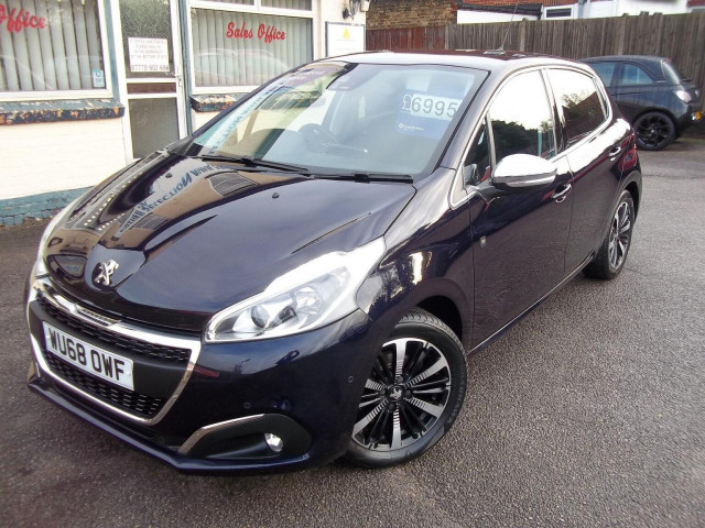 PEUGEOT 208 1.2 PureTech Tech Edition Euro 6 (s/s) 5dr