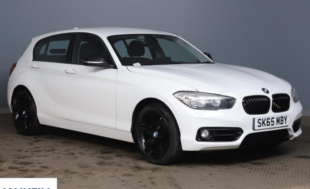 BMW 1 SERIES