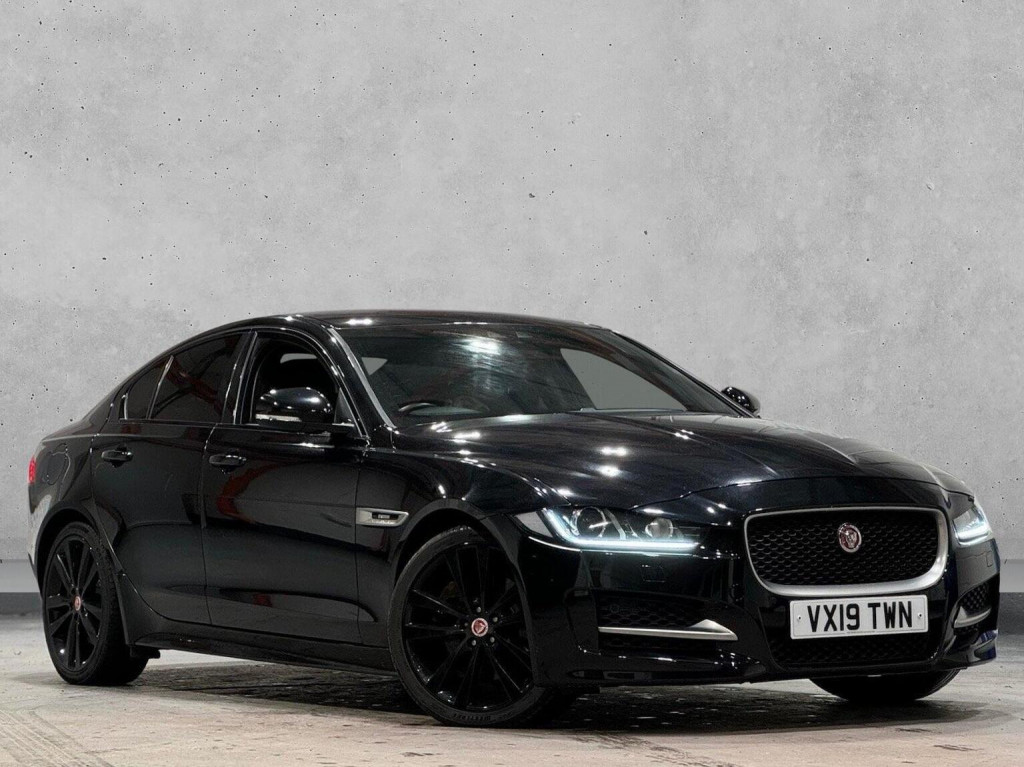JAGUAR XE