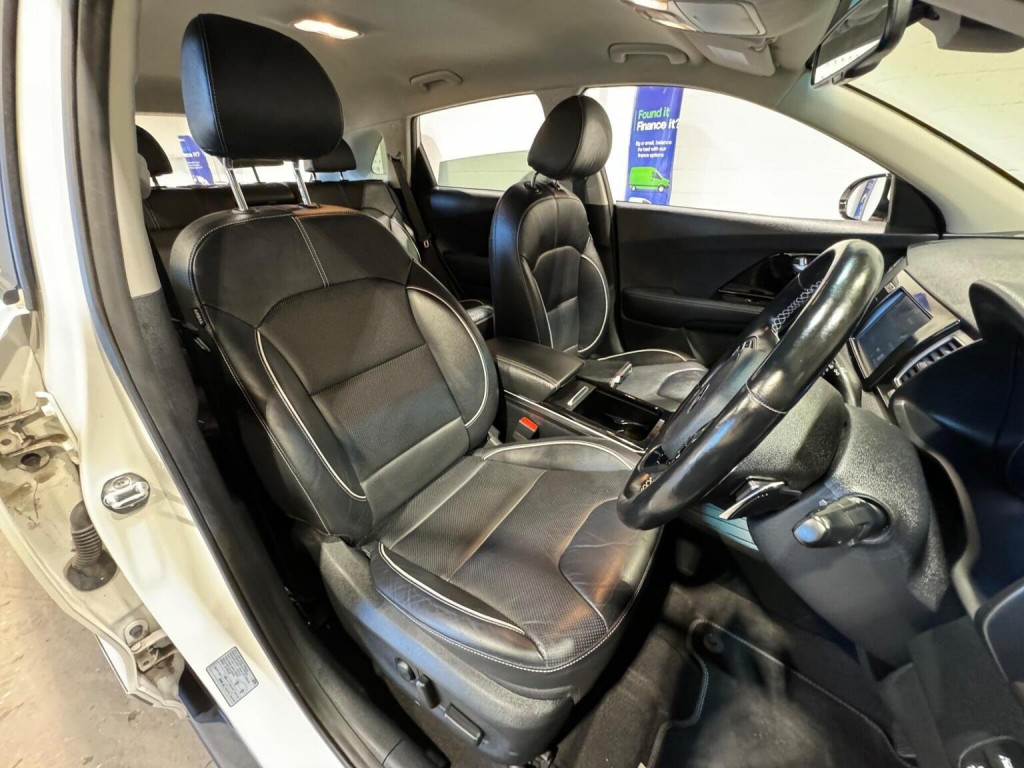 KIA NIRO