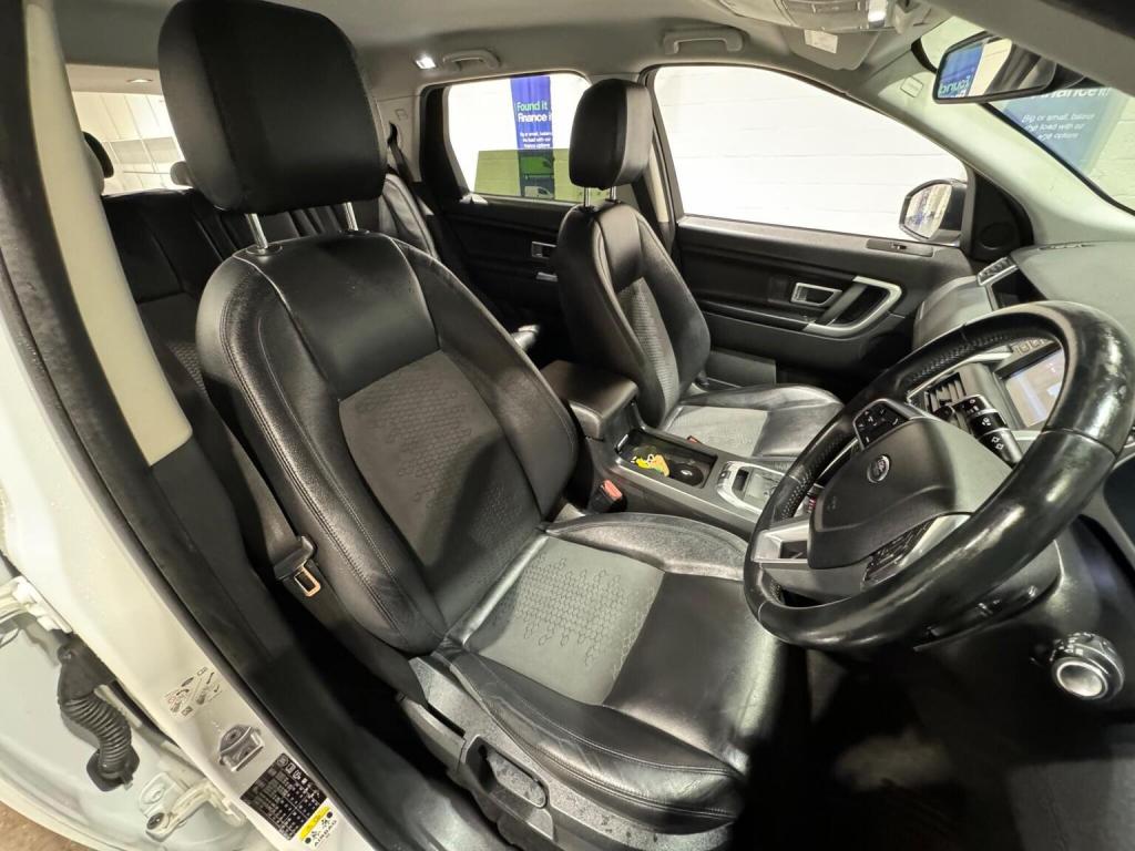 LAND ROVER DISCOVERY SPORT