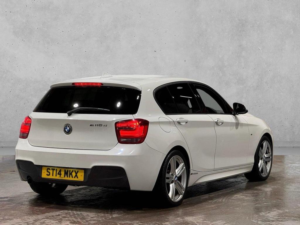 BMW 1 SERIES