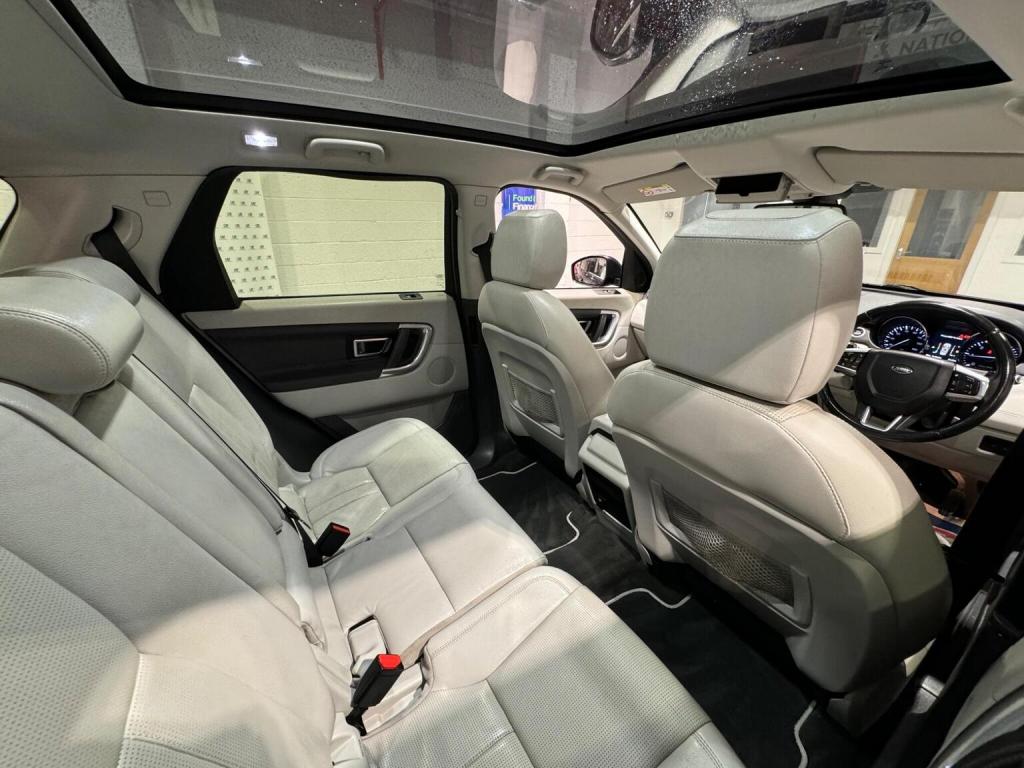 LAND ROVER DISCOVERY SPORT