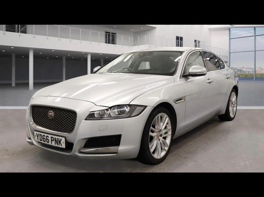 JAGUAR XF