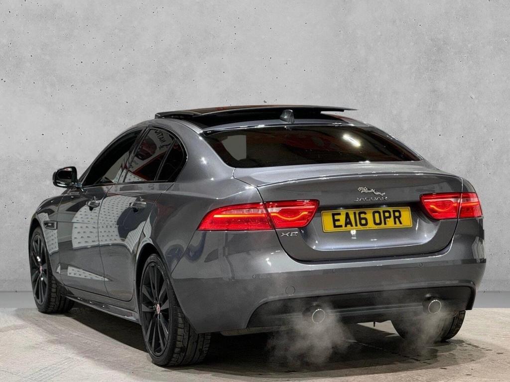 JAGUAR XE