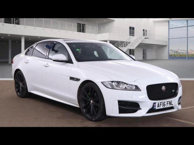 JAGUAR XF