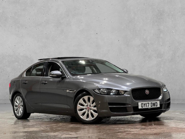 JAGUAR XE