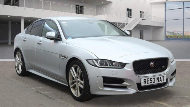JAGUAR XE