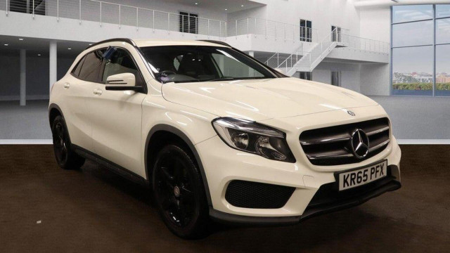 MERCEDES-BENZ GLA