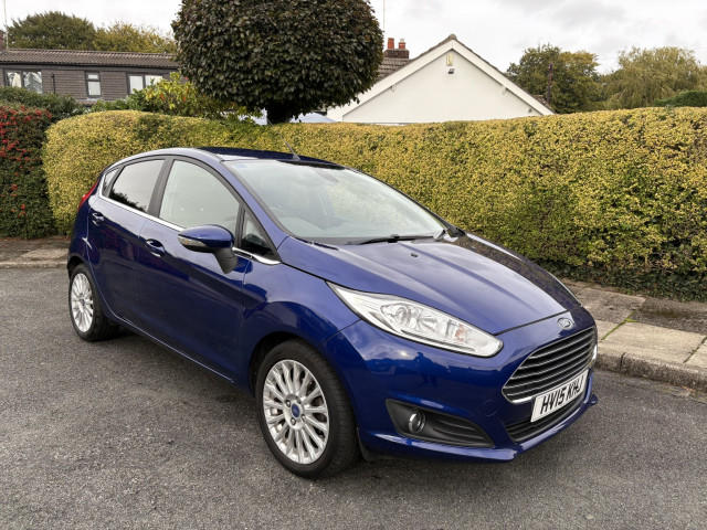 FORD FIESTA 1.0 T EcoBoost Titanium