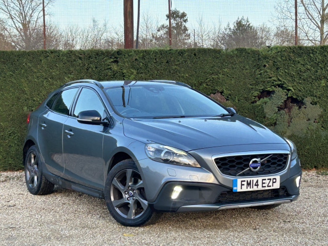 VOLVO V40 CROSS COUNTRY