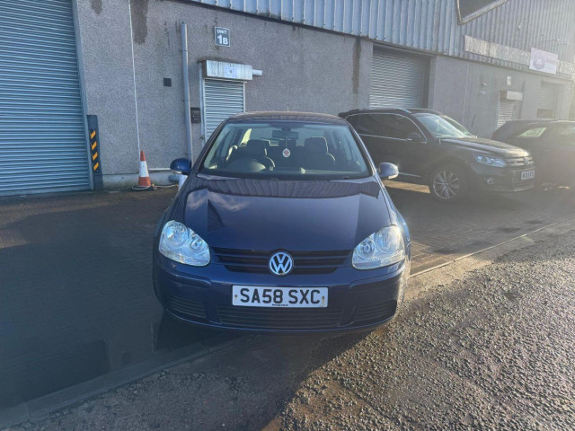VOLKSWAGEN GOLF 1.6 FSI Match