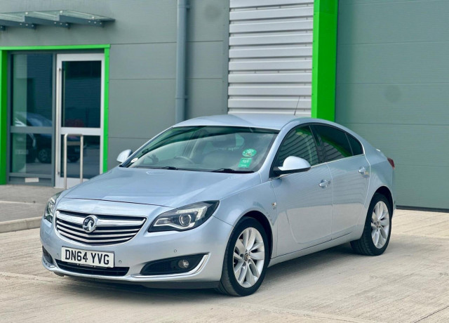 VAUXHALL INSIGNIA 1.4i Turbo SRi Euro 6 (s/s) 5dr