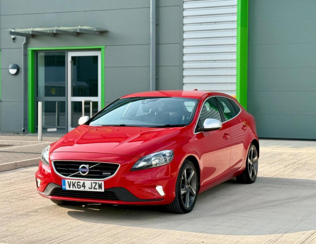 VOLVO V40 1.6 D2 R-Design Nav Euro 5 (s/s) 5dr