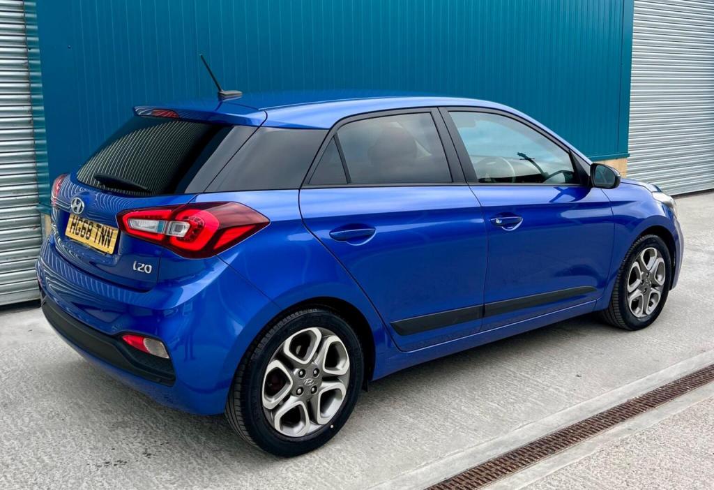 HYUNDAI I20