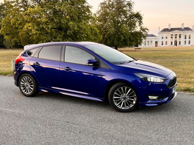 FORD FOCUS 1.0T EcoBoost ST-Line Euro 6 (s/s) 5dr