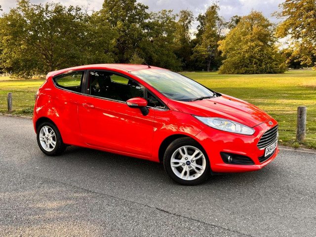 FORD FIESTA 1.0T EcoBoost Zetec Euro 5 (s/s) 3dr
