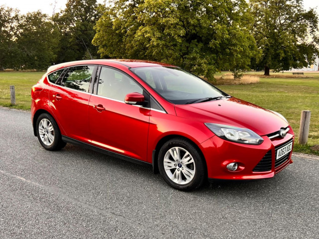 FORD FOCUS 1.0T EcoBoost Titanium Navigator Euro 5 (s/s) 5dr