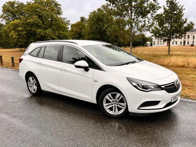 VAUXHALL ASTRA 1.6 CDTi ecoTEC BlueInjection Tech Line Nav Sports Tourer Euro 6 (s/s) 5dr