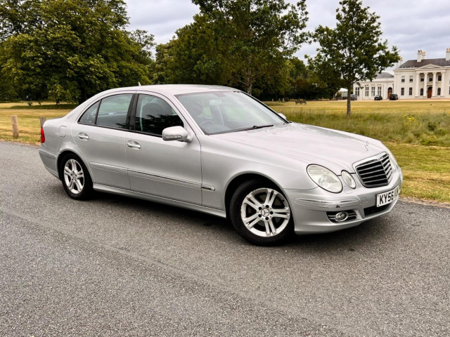 MERCEDES-BENZ E CLASS 2.1 E220 CDI Avantgarde 4dr