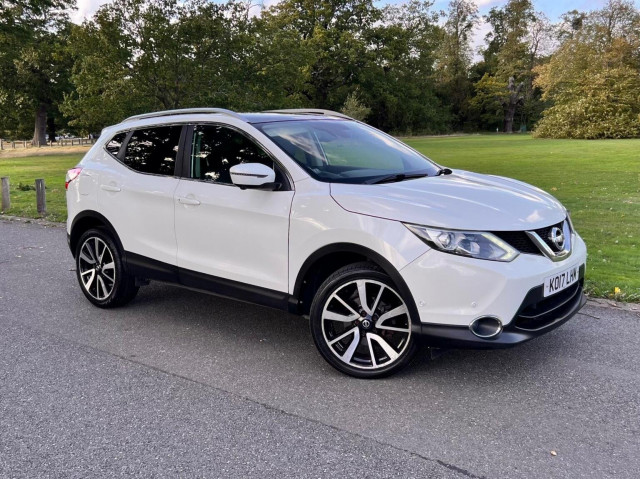 NISSAN QASHQAI 1.6 dCi Tekna 2WD Euro 6 (s/s) 5dr
