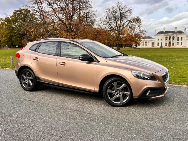 VOLVO V40 CROSS COUNTRY 1.6 D2 Lux Powershift Euro 5 (s/s) 5dr