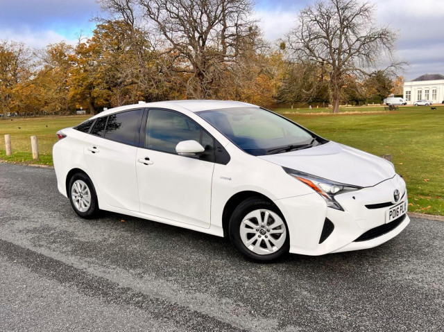 TOYOTA PRIUS 1.8 VVT-h Active Hatchback 5dr Petrol Hybrid CVT Euro 6 (s/s) (122 ps)