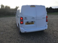 TOYOTA PROACE