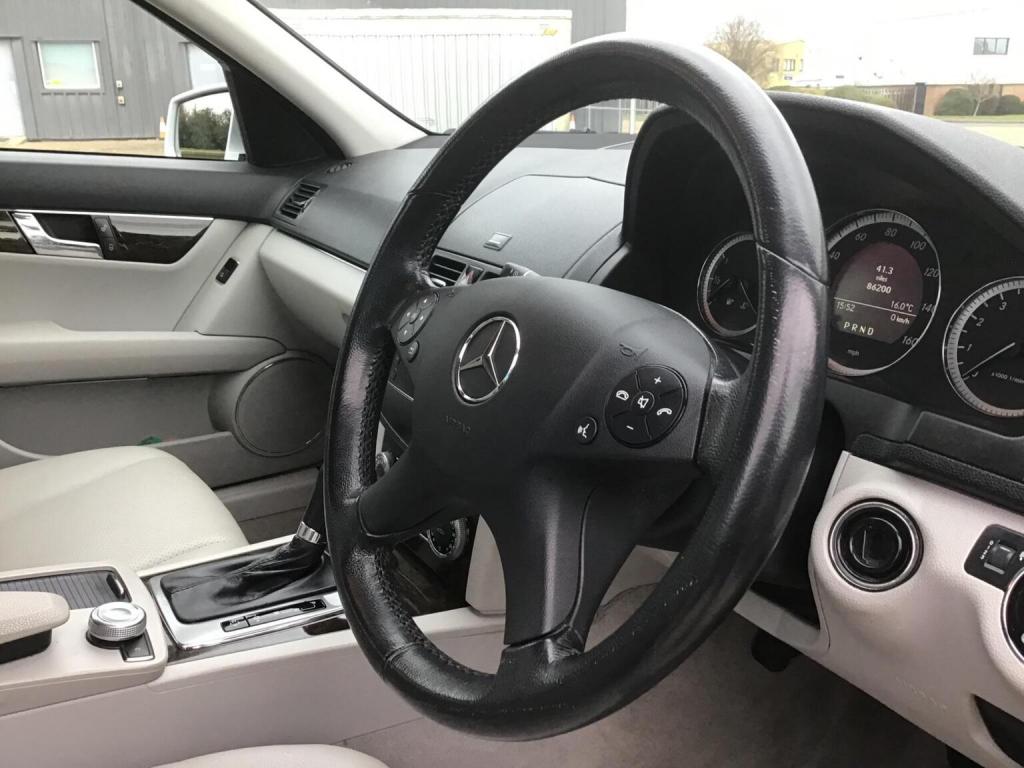 MERCEDES-BENZ C CLASS