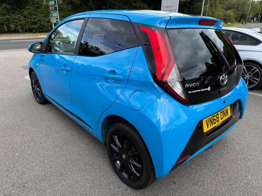 TOYOTA AYGO