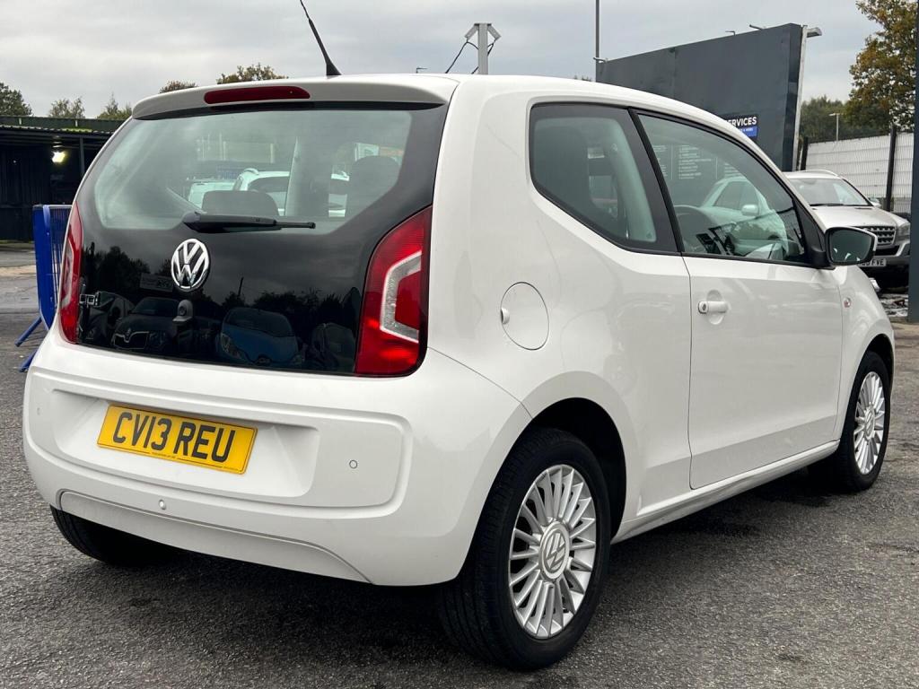 VOLKSWAGEN UP