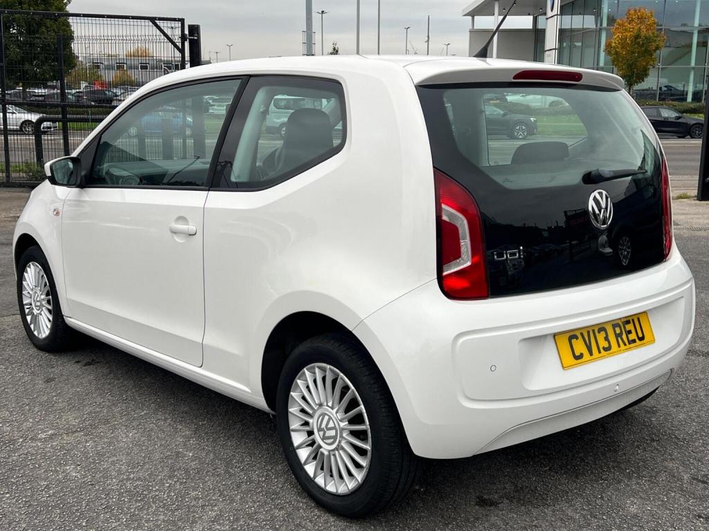 VOLKSWAGEN UP
