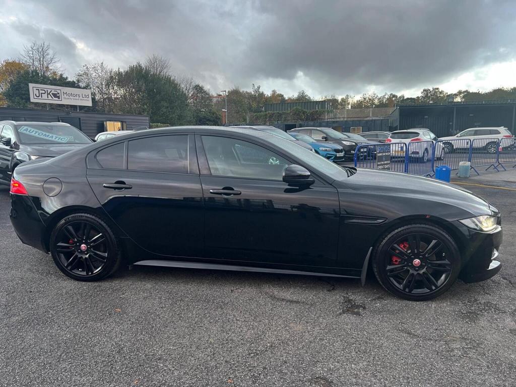 JAGUAR XE