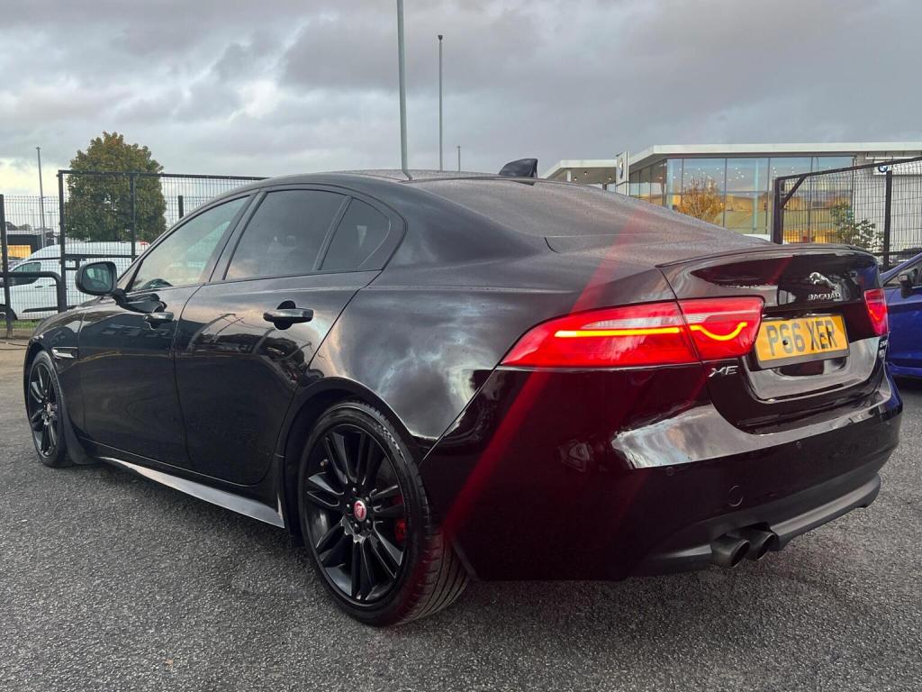 JAGUAR XE