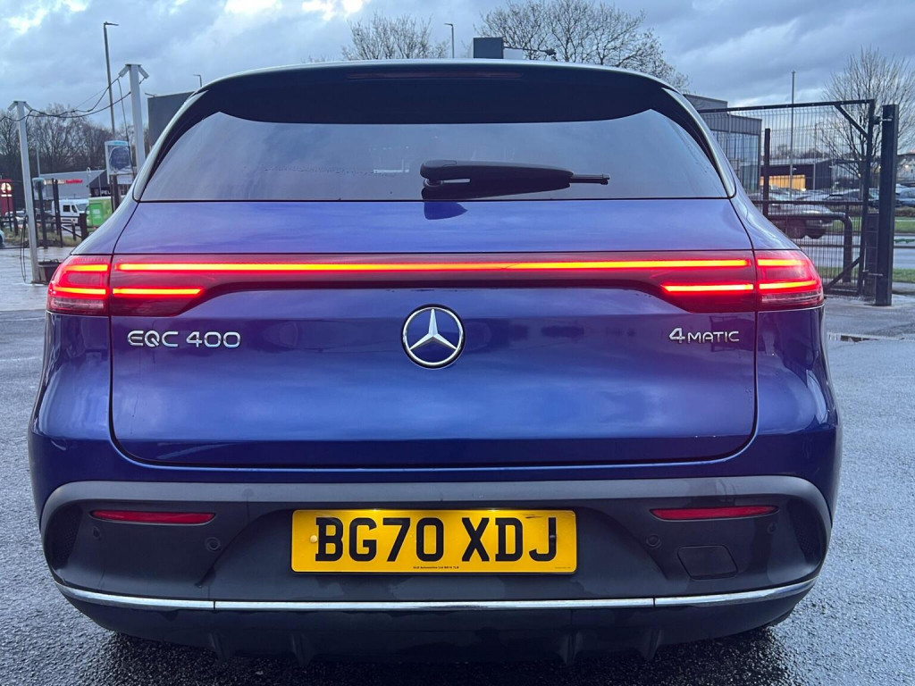 MERCEDES-BENZ EQC
