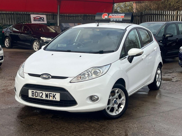 FORD FIESTA 1.25 Zetec 5dr