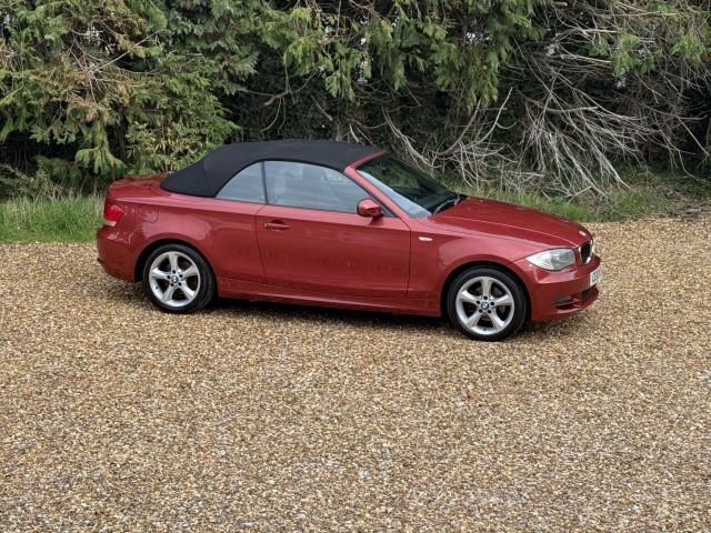 BMW 1 SERIES 2.0 118i SE Convertible