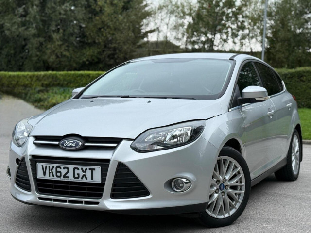 FORD FOCUS 1.0T EcoBoost Zetec Euro 5 (s/s) 5dr