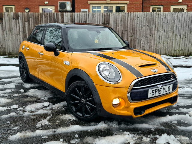 MINI HATCH